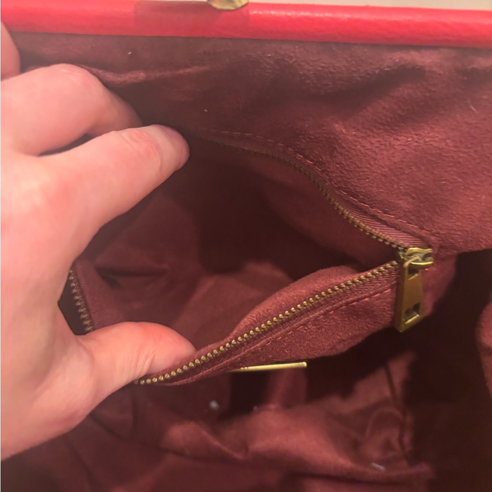 Marc Jacobs Stam Red Quilted Handbag - Picture 15 of 15